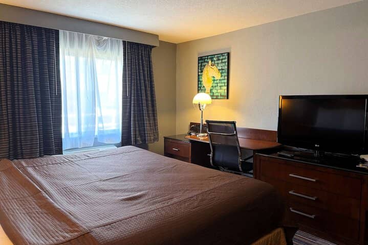 Room 27 of 44